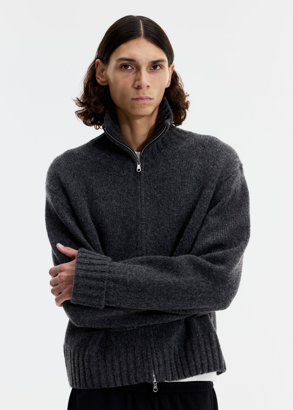 HIGH NECK KNIT ZIP THROUGH