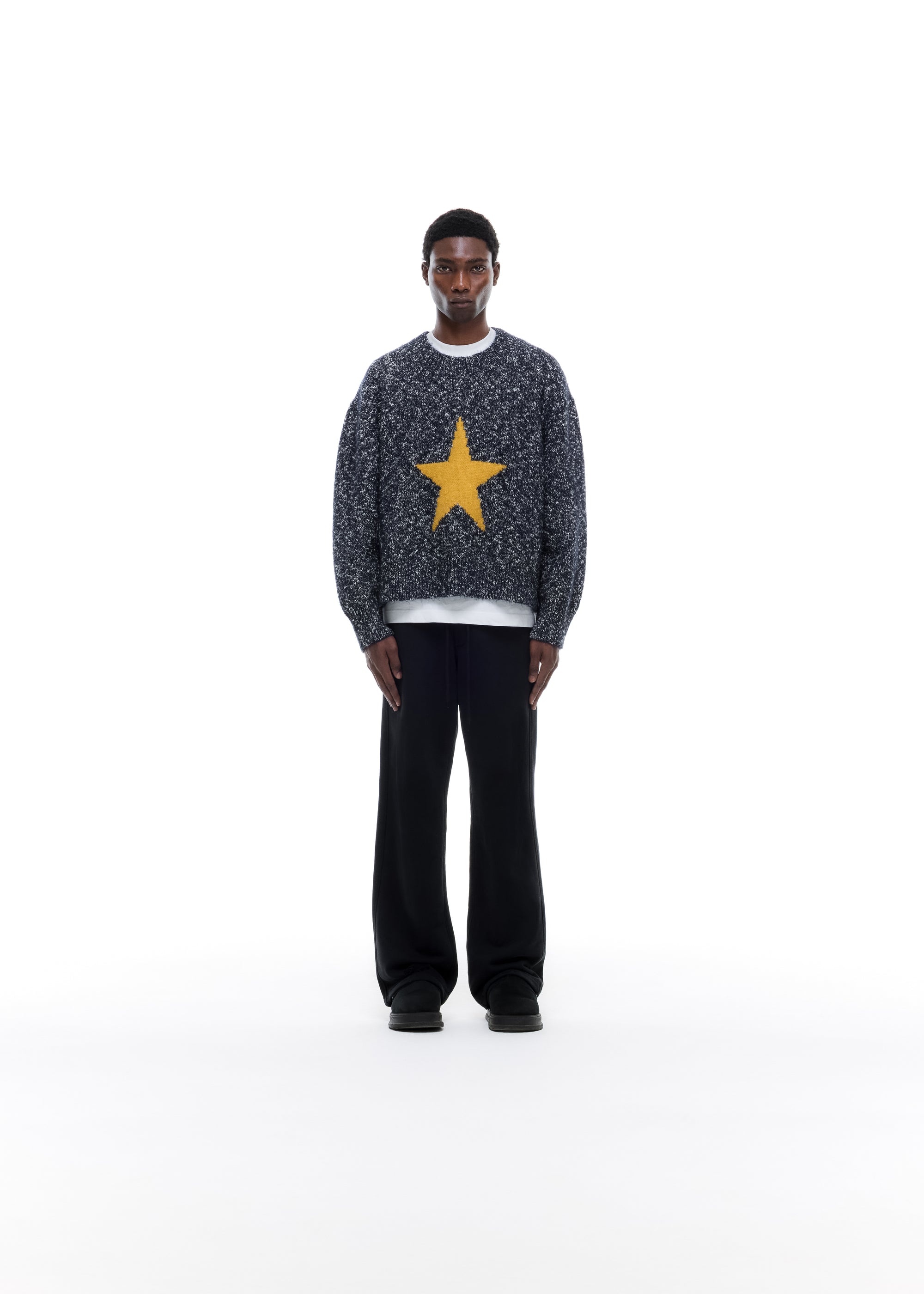 STAR KNIT SWEATER