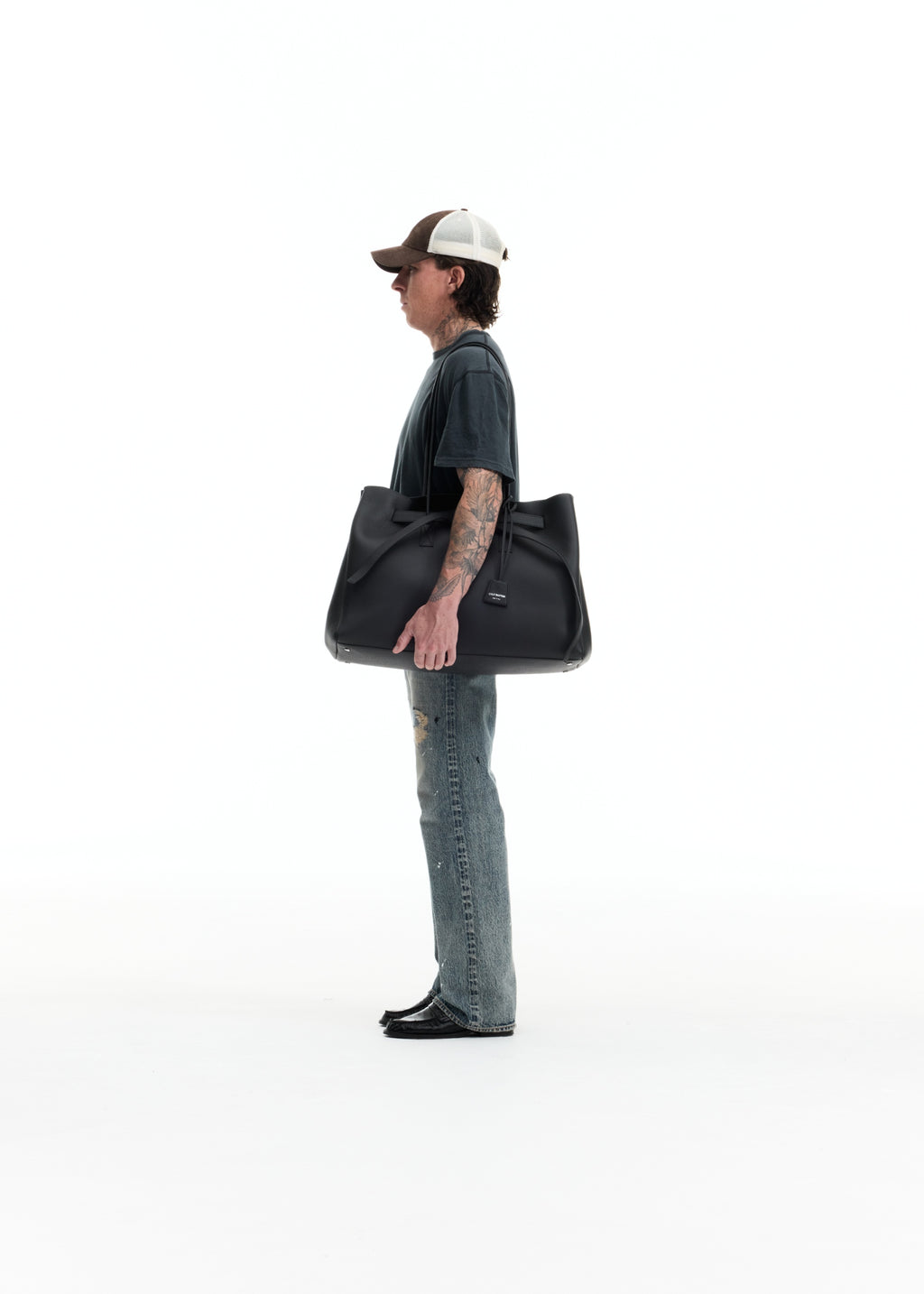 TEXTURED LEATHER HOLDALL TOTE