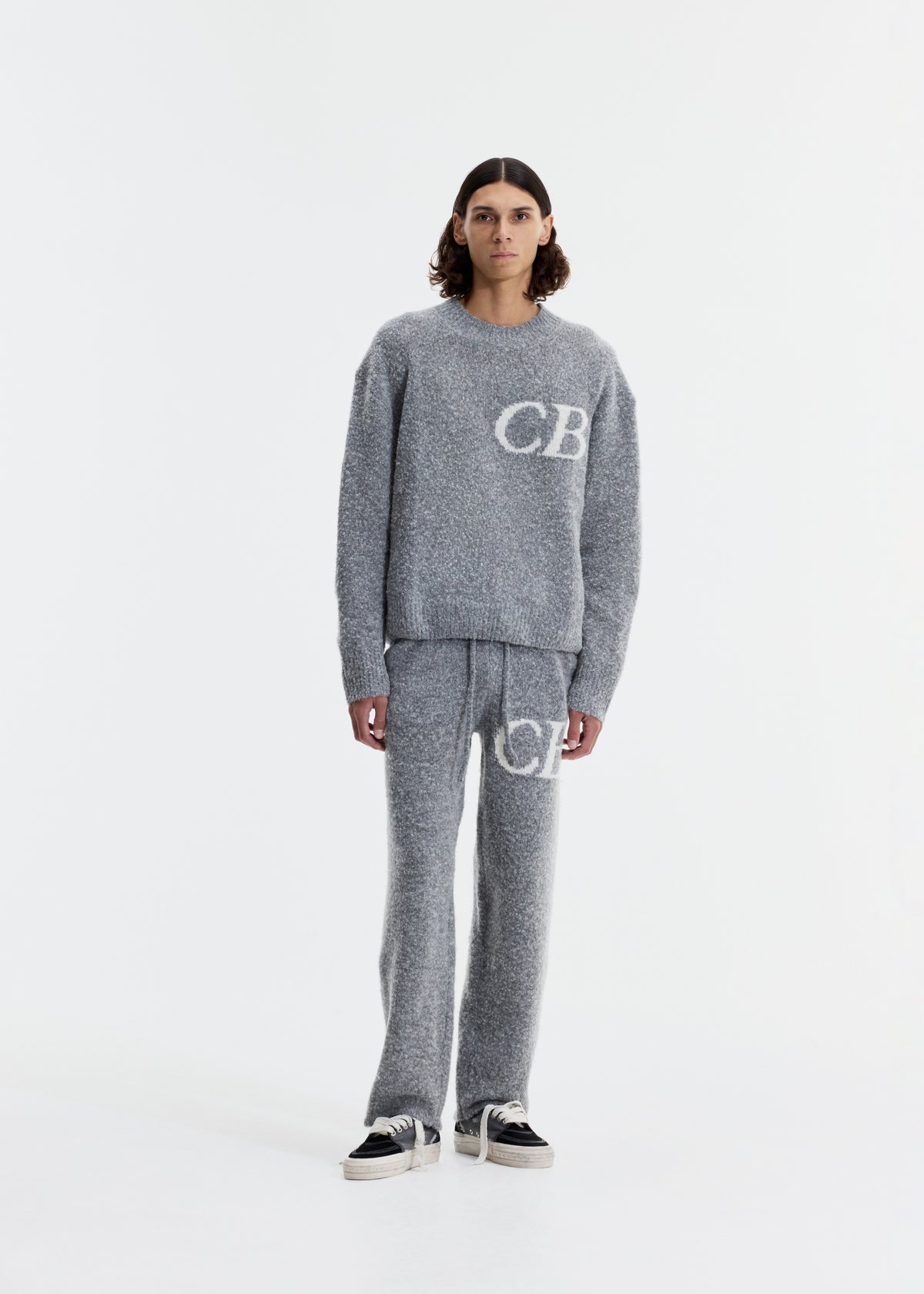 CB LOGO KNIT SWEATER