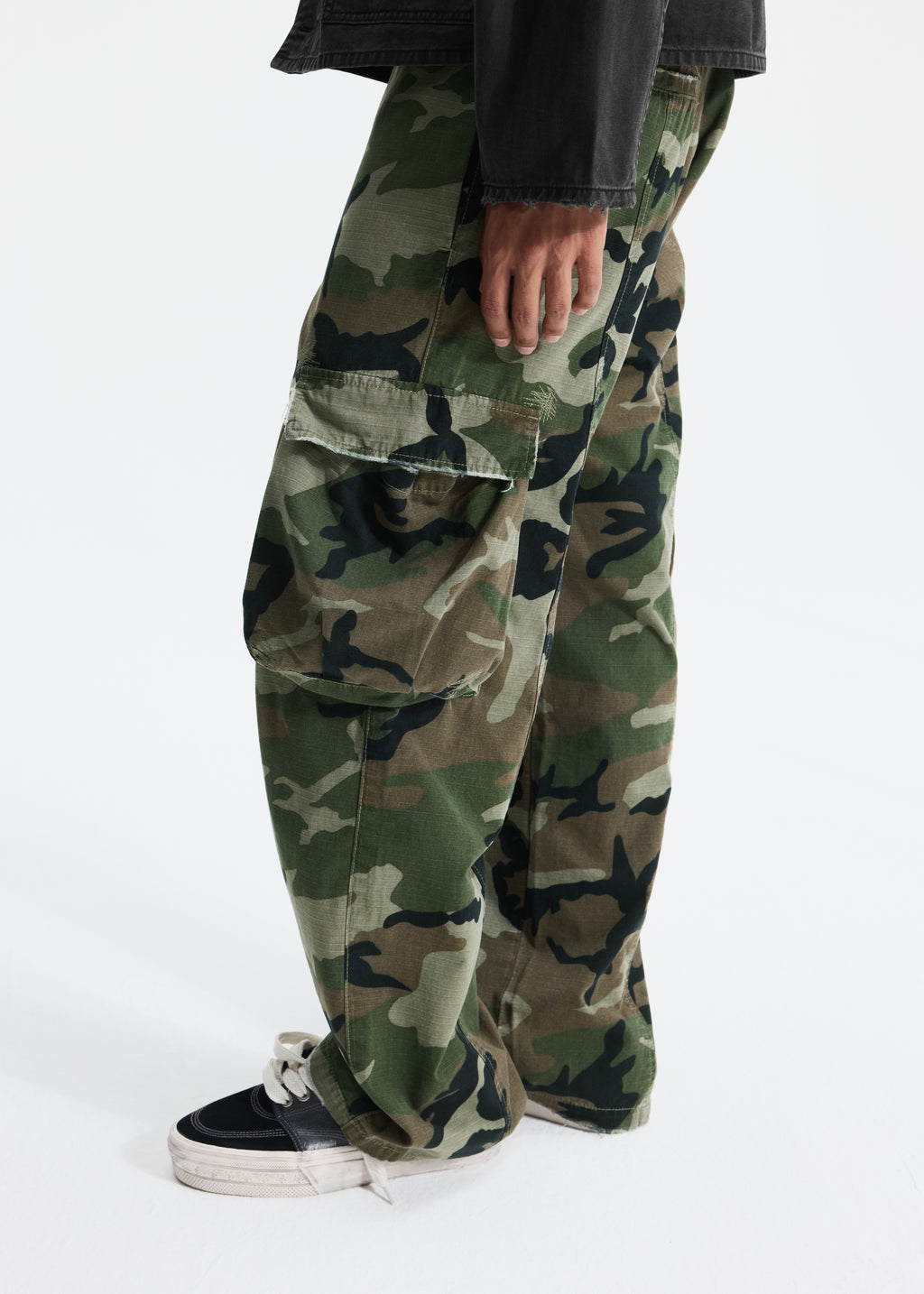 RIPSTOP CAMO CARGO TROUSERS