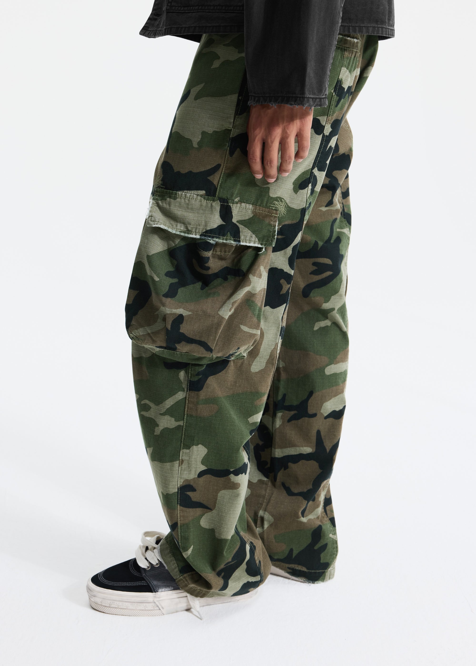 RIPSTOP CAMO CARGO TROUSERS