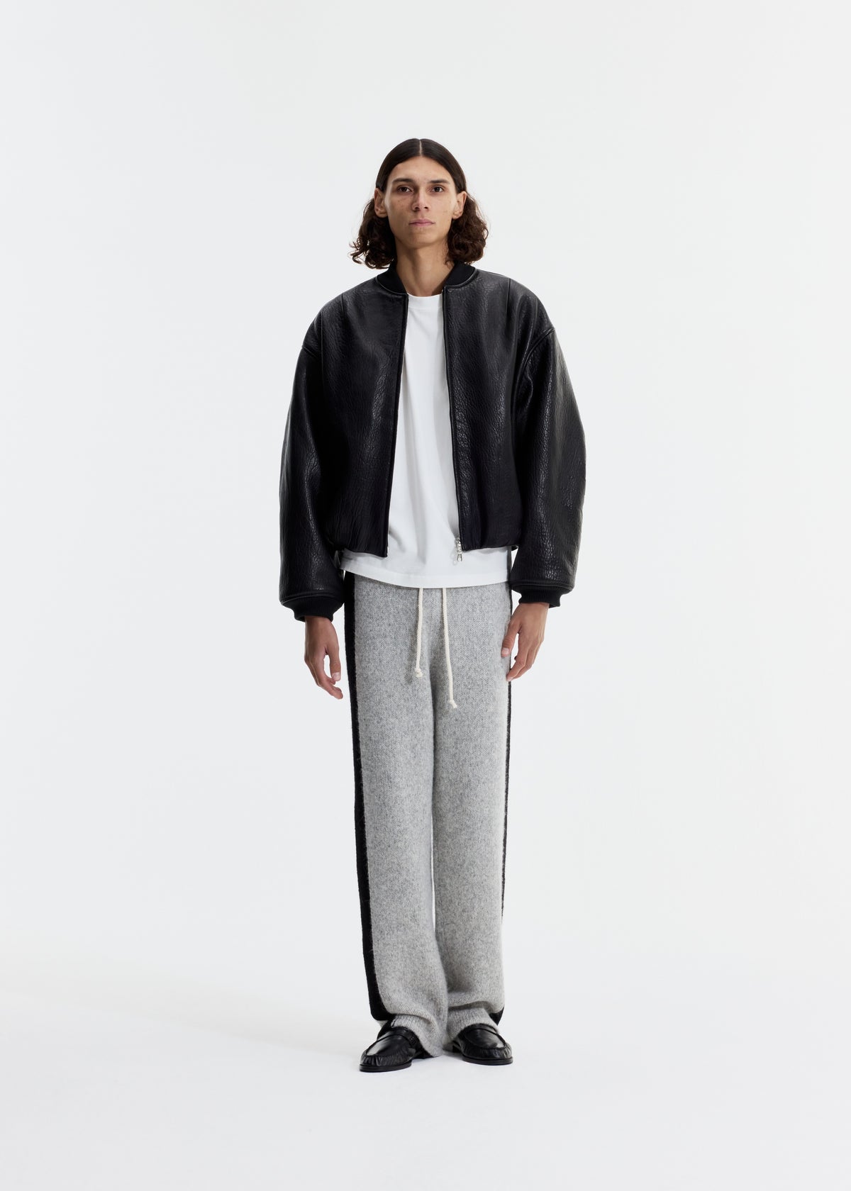 SHRUNKEN LEATHER BOMBER