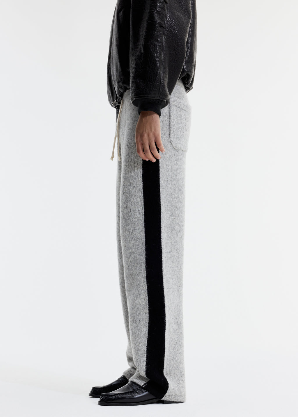 SIDE STRIPE KNIT PANTS
