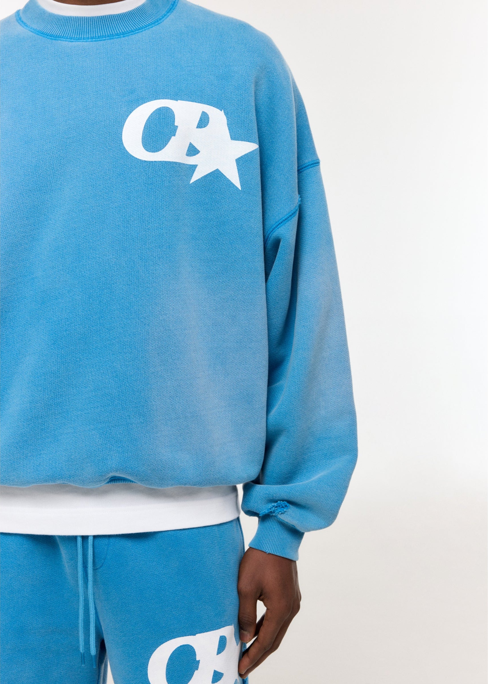 CB STAR DISTRESSED SWEATSHIRT