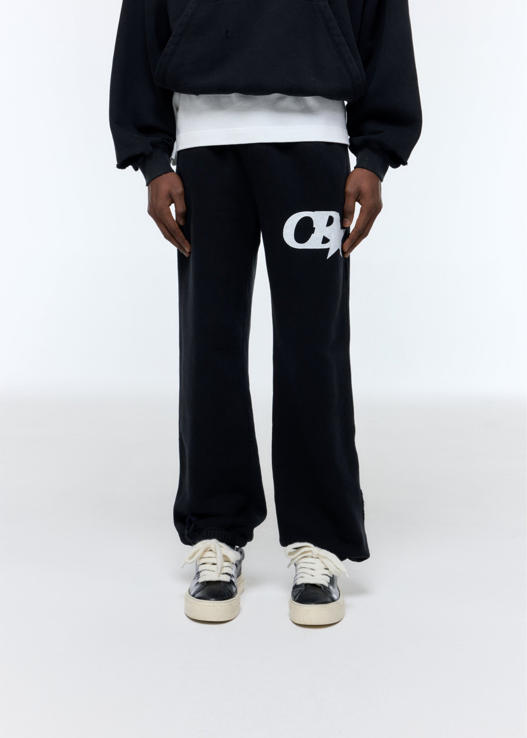 CB STAR DISTRESSED SWEATPANTS