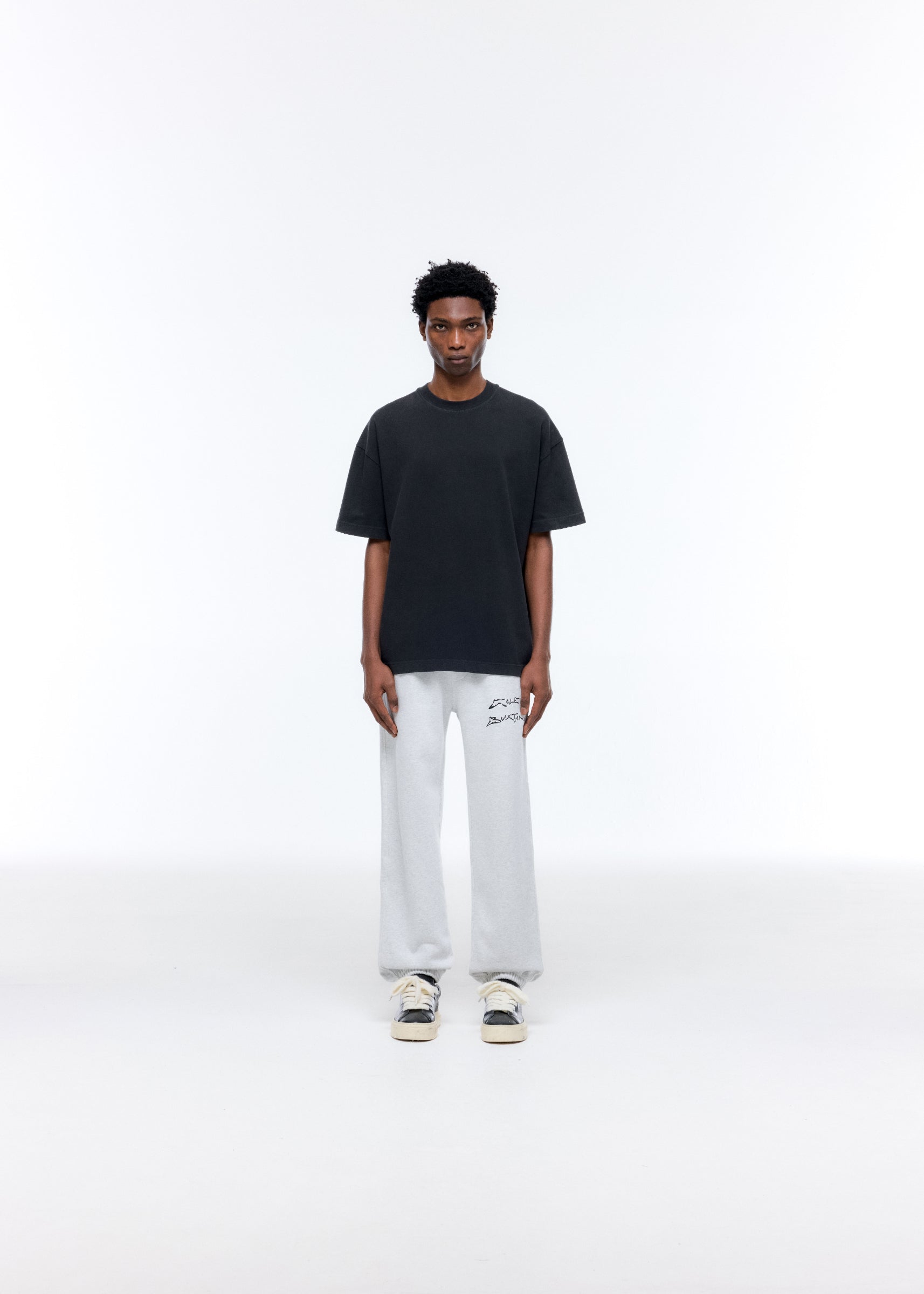 AKIMBO X CB SWEATPANTS