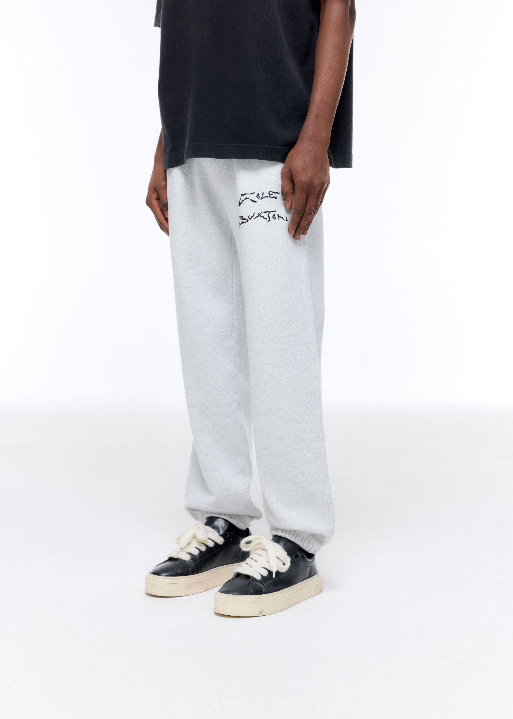 AKIMBO X CB SWEATPANTS