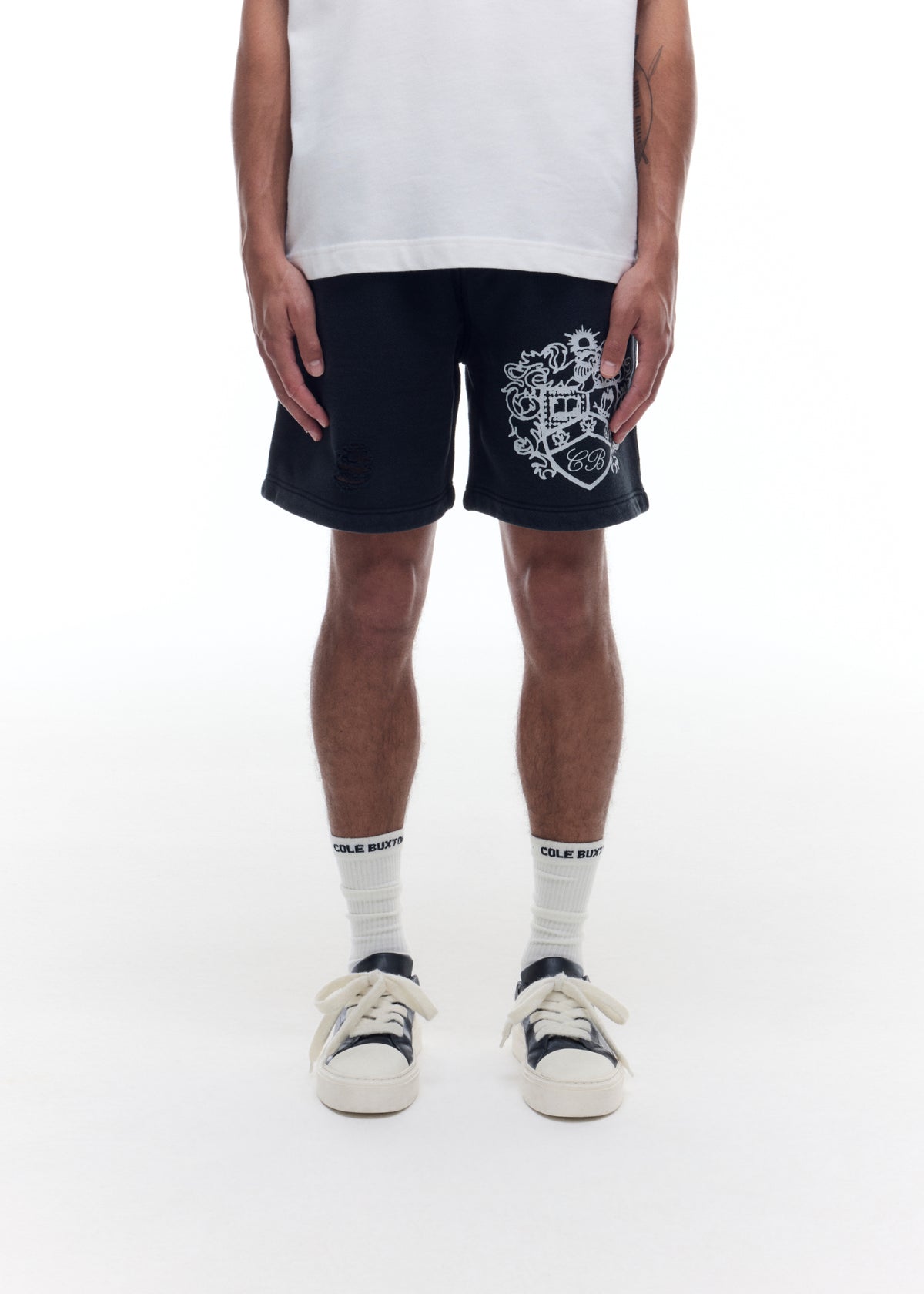 DISTRESSED COLLEGIATE CREST SHORTS