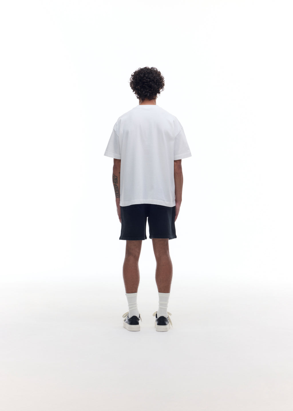 DISTRESSED COLLEGIATE CREST SHORTS