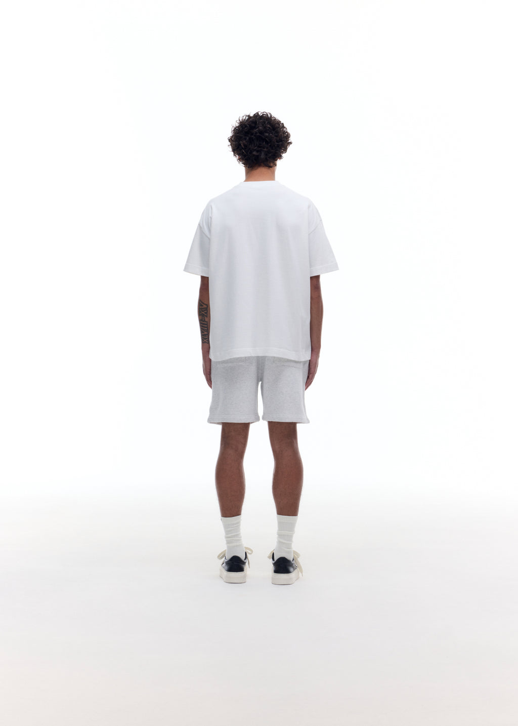 DISTRESSED COLLEGIATE CREST SHORTS