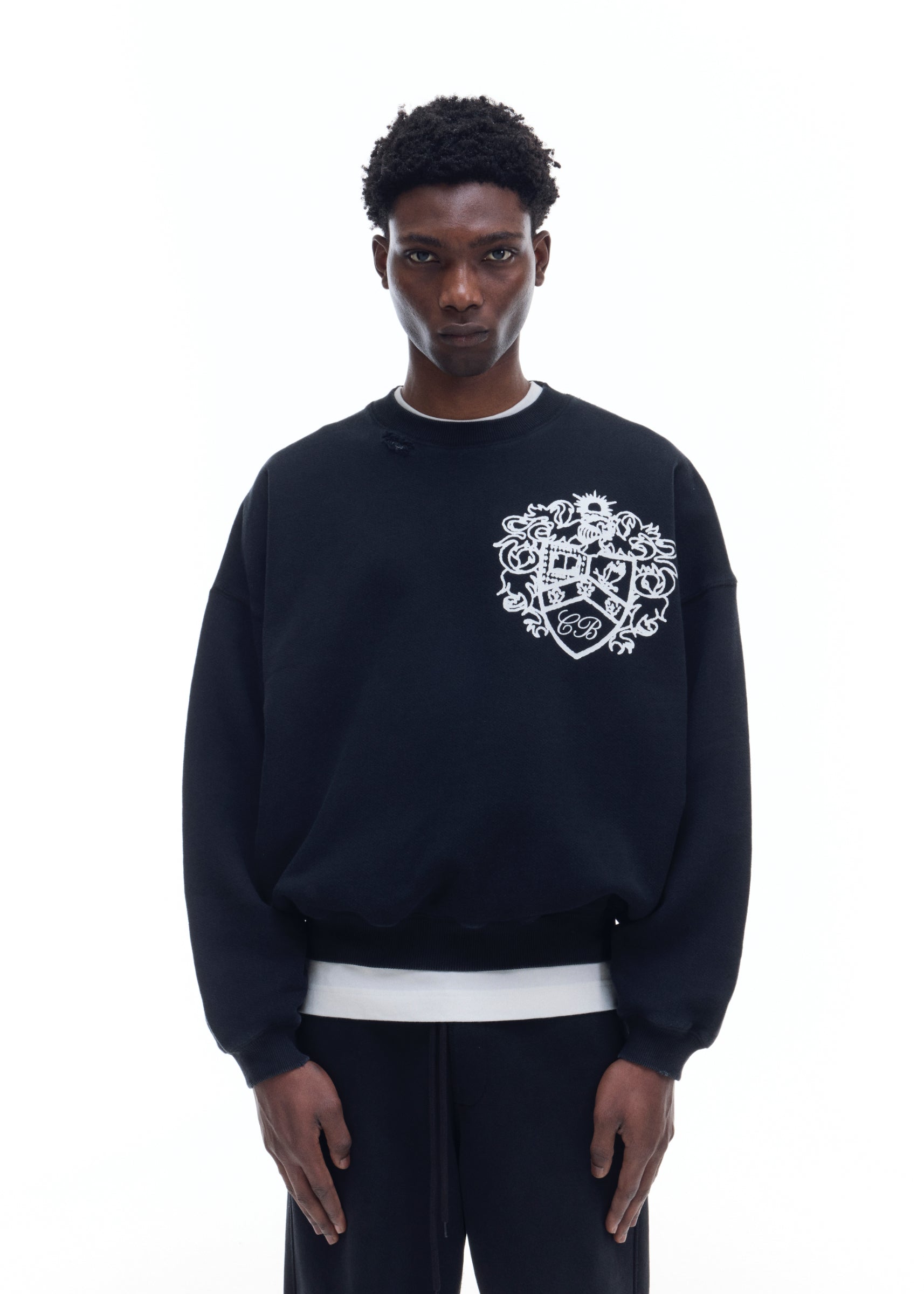 DISTRESSED COLLEGIATE CREST SWEATSHIRT