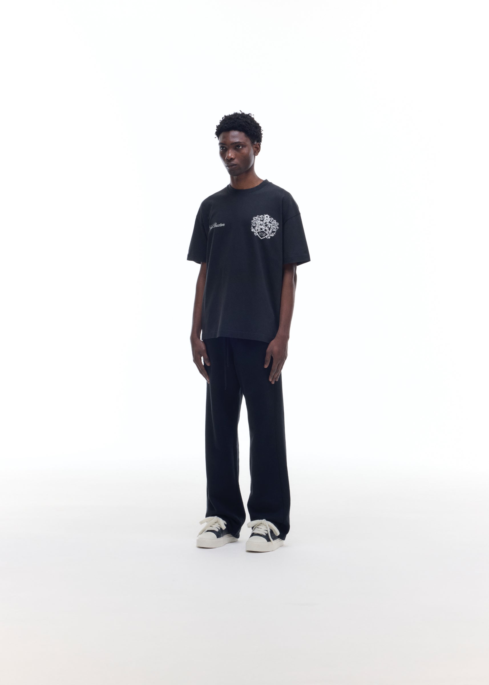 COLLEGIATE CREST T-SHIRT