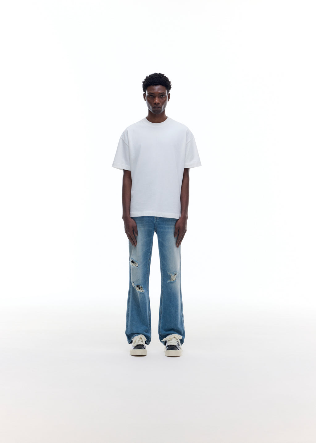 DISTRESSED FRONT JEANS