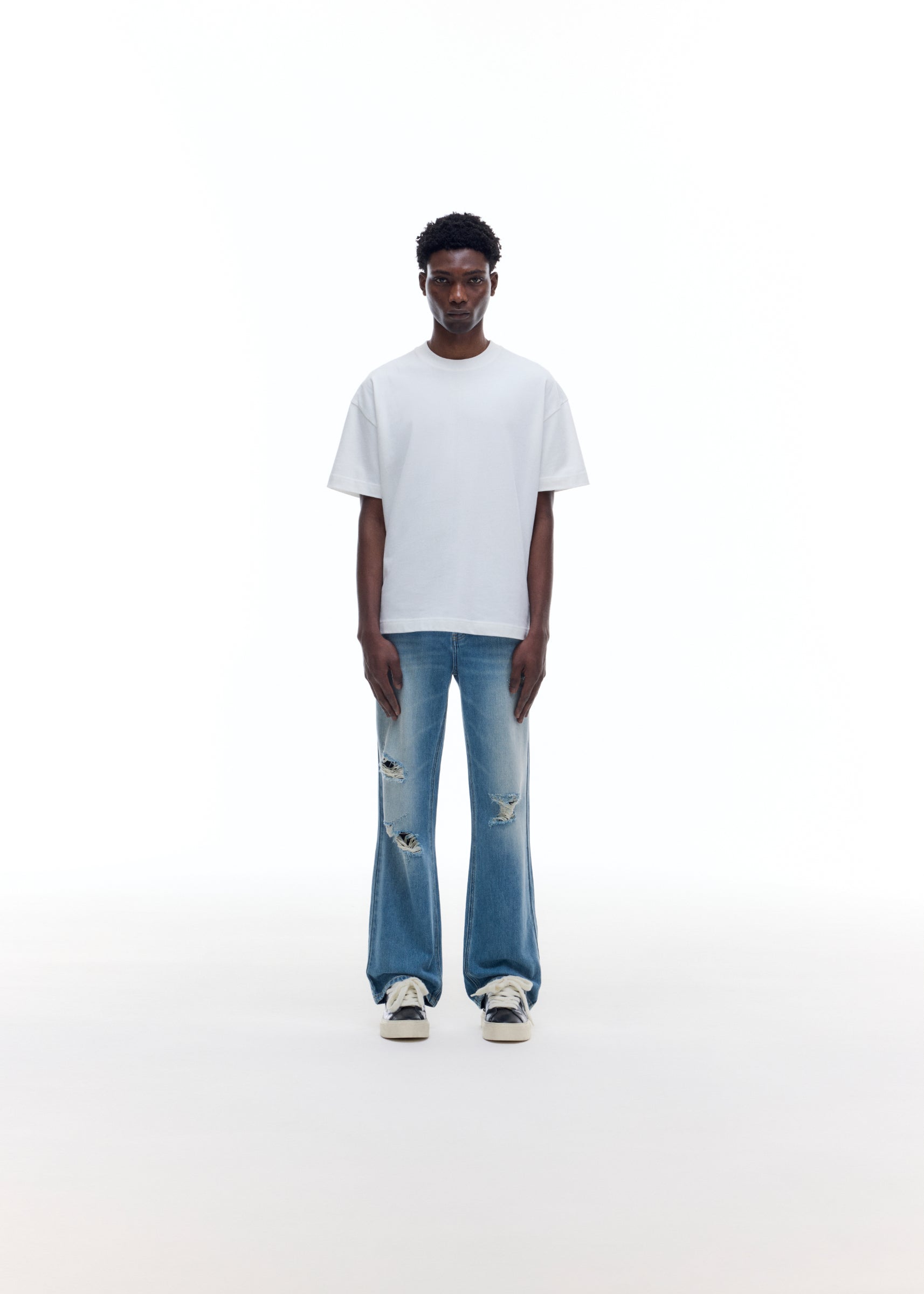 DISTRESSED FRONT JEANS