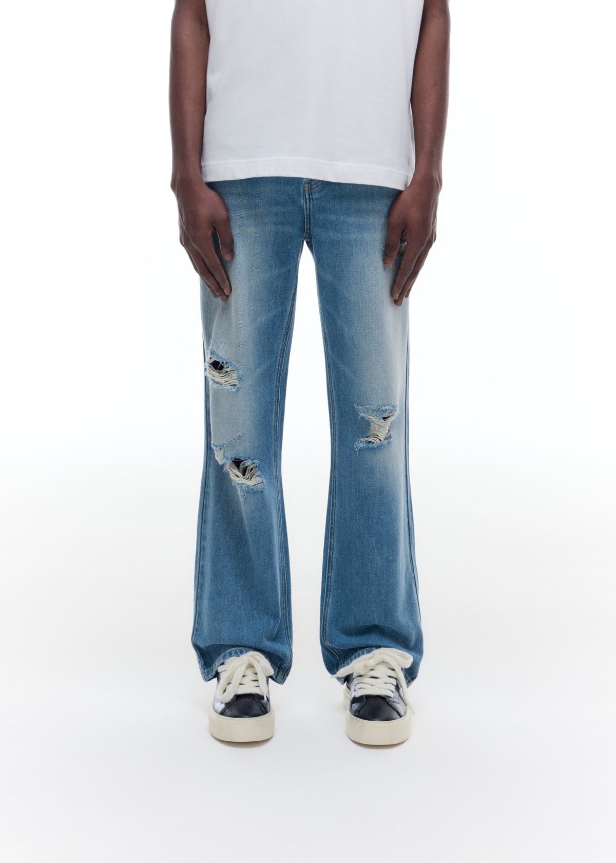 DISTRESSED FRONT JEANS