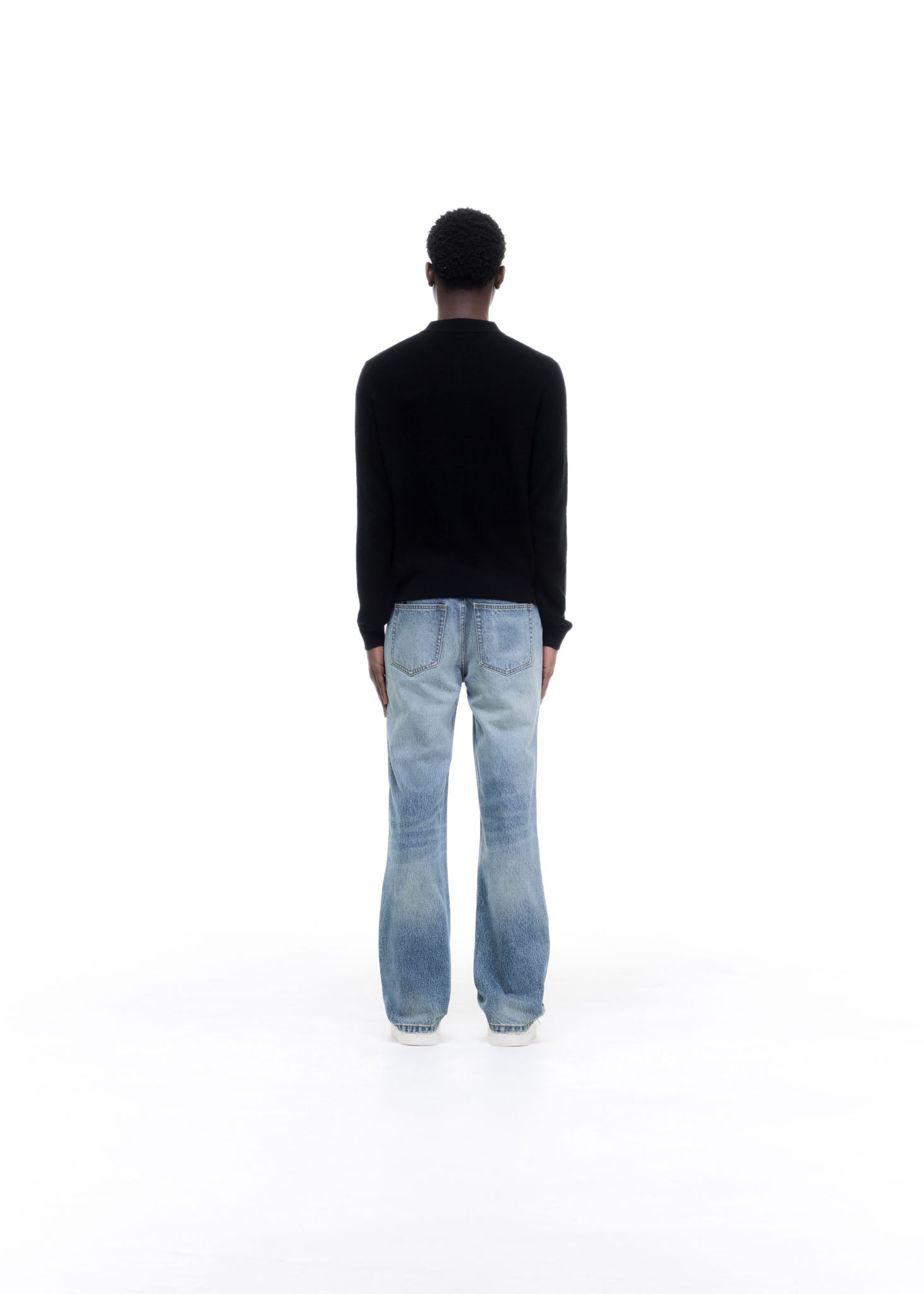 MID WASH JEANS