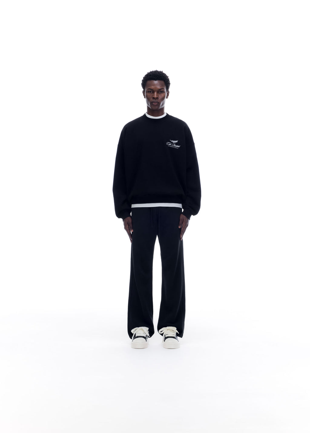 INTERNATIONAL SWEATSHIRT