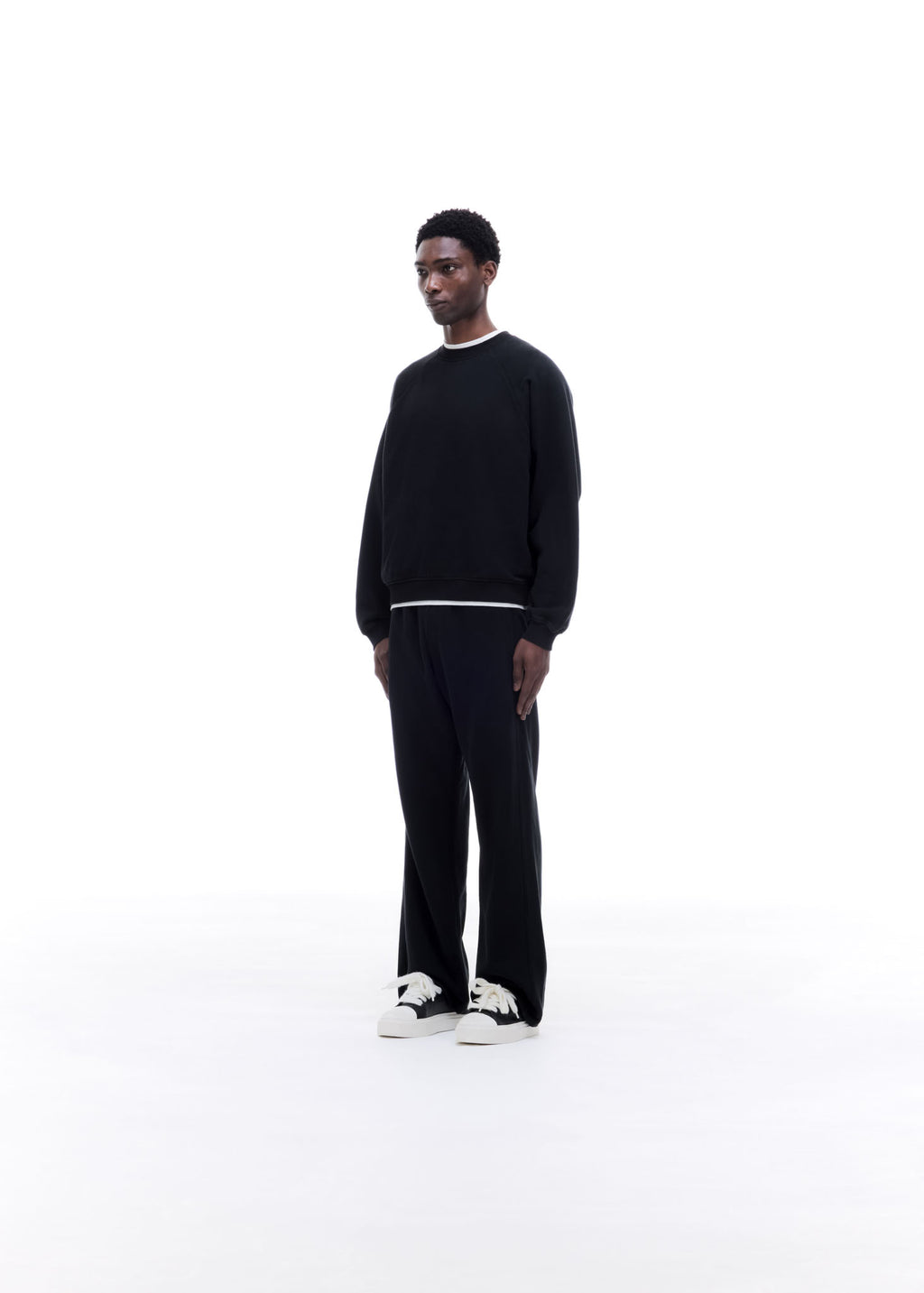 RAGLAN SWEATSHIRT