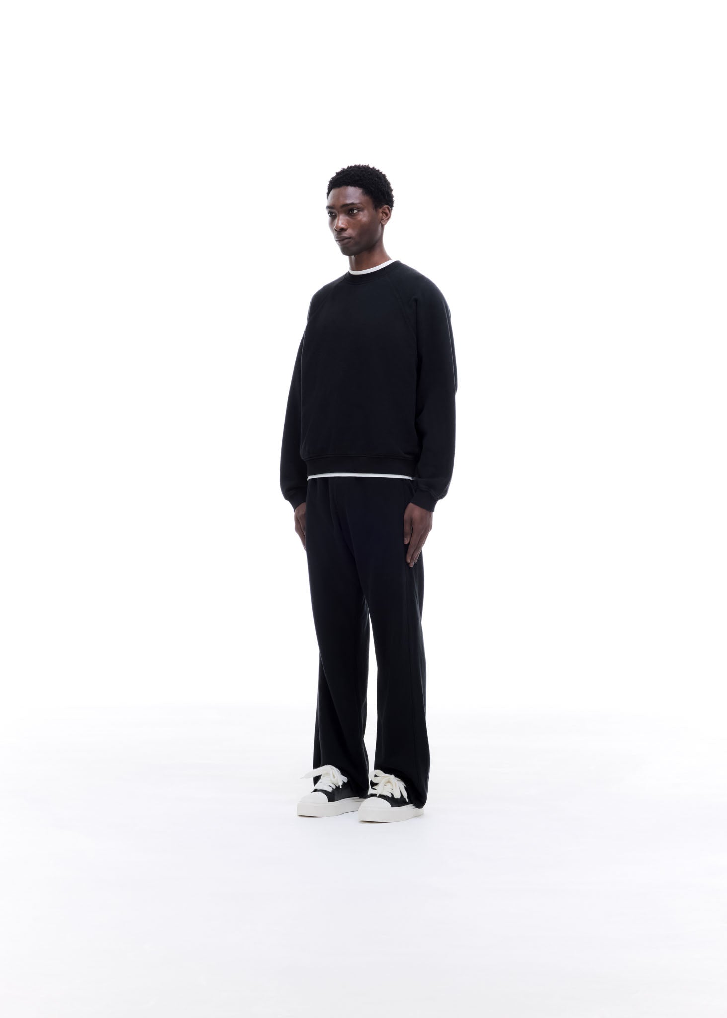 RAGLAN SWEATSHIRT