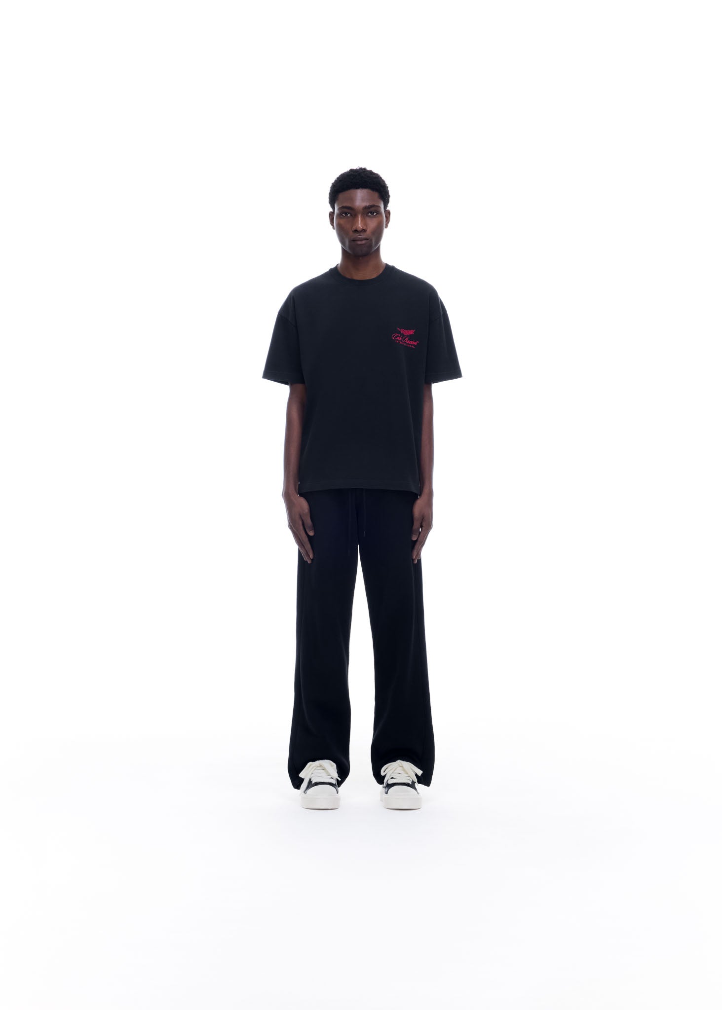 INTERNATIONAL T-SHIRT