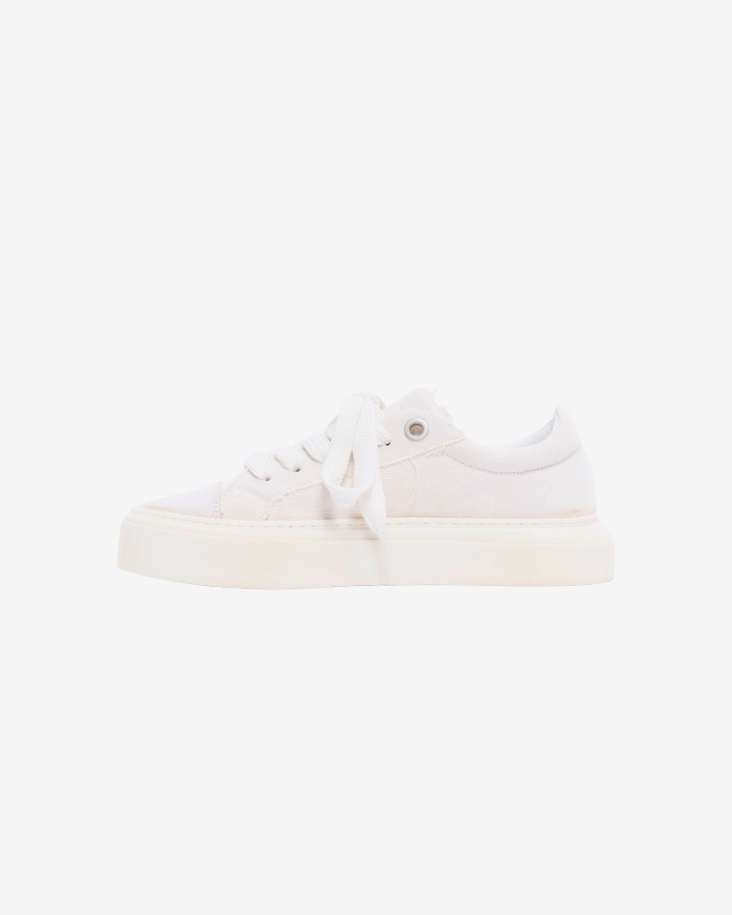THE VINTAGE WILSON COURT SNEAKER