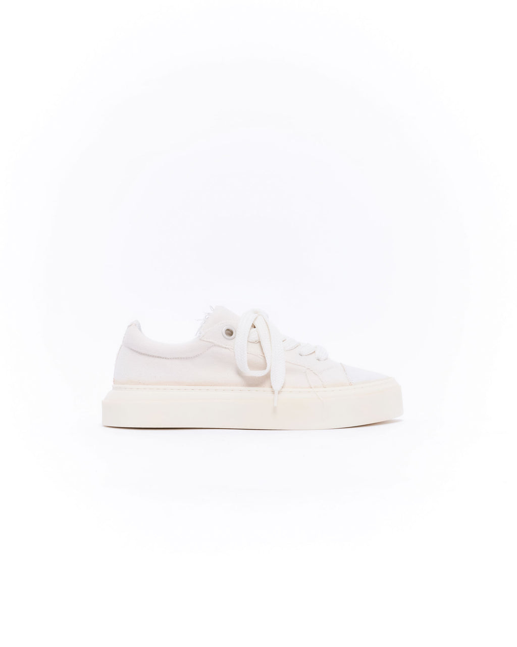 THE VINTAGE WILSON COURT SNEAKER
