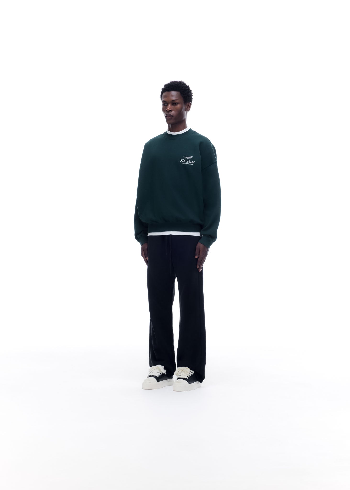 INTERNATIONAL SWEATSHIRT