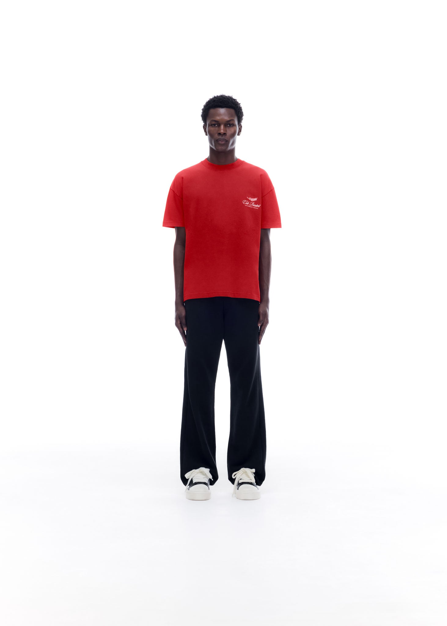 INTERNATIONAL T-SHIRT