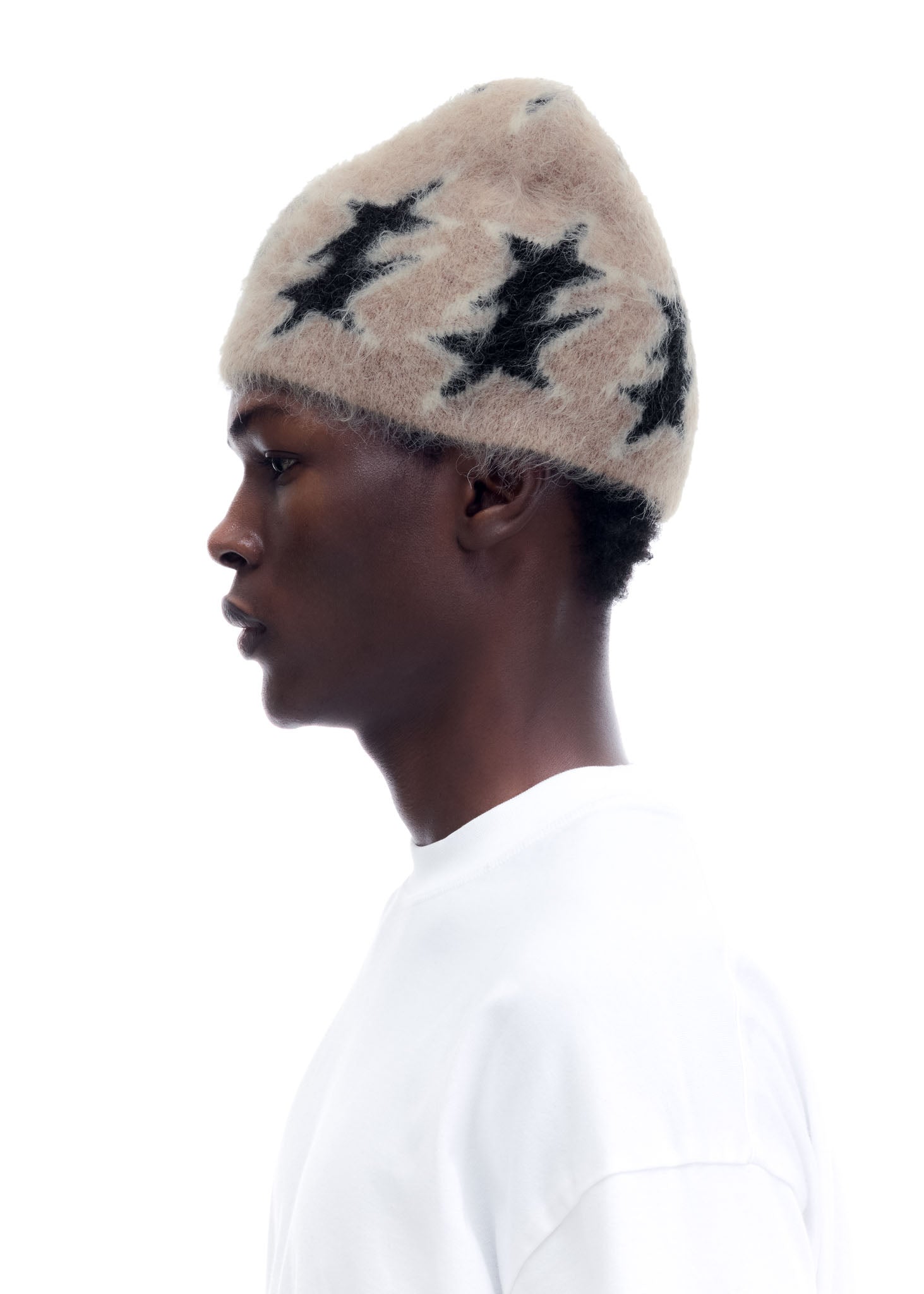 STAR KNIT BEANIE