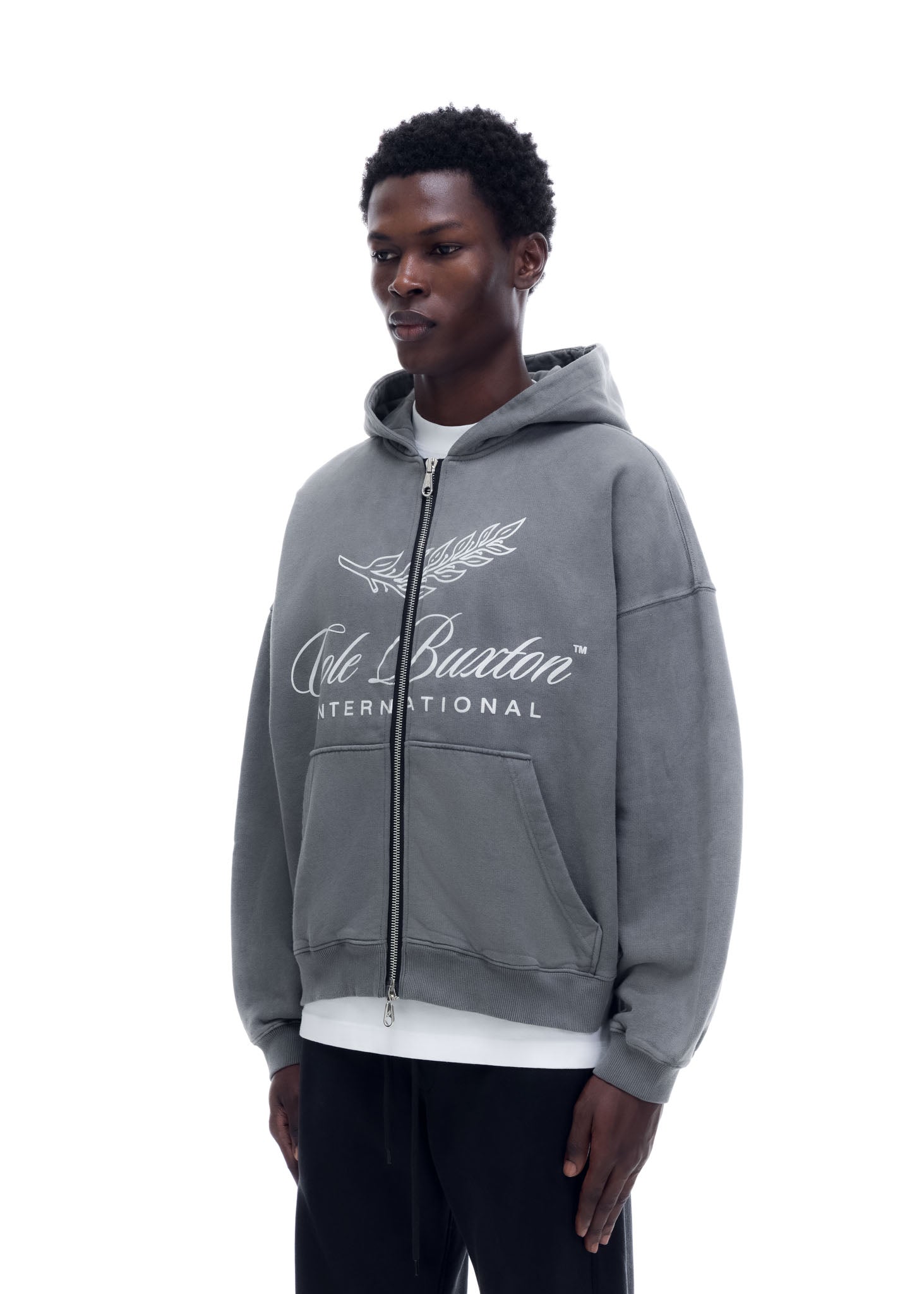 INTERNATIONAL ZIPPED HOODIE