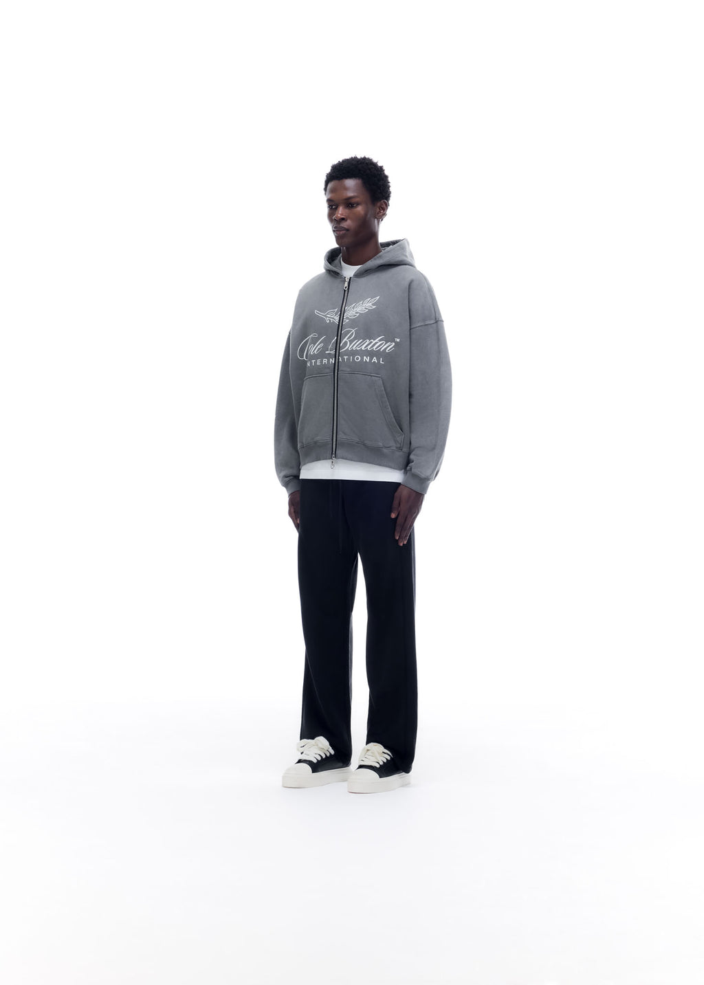 INTERNATIONAL ZIPPED HOODIE