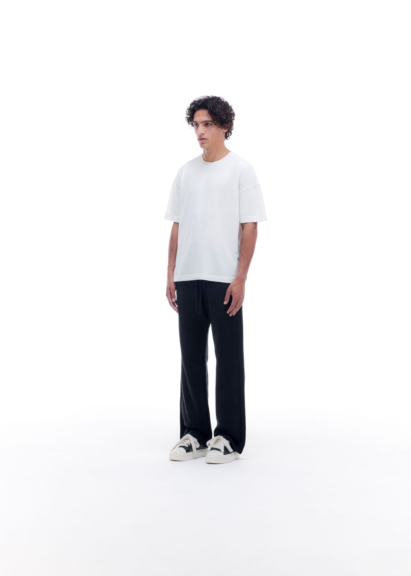 DISTRESSED LIGHTWEIGHT T-SHIRT