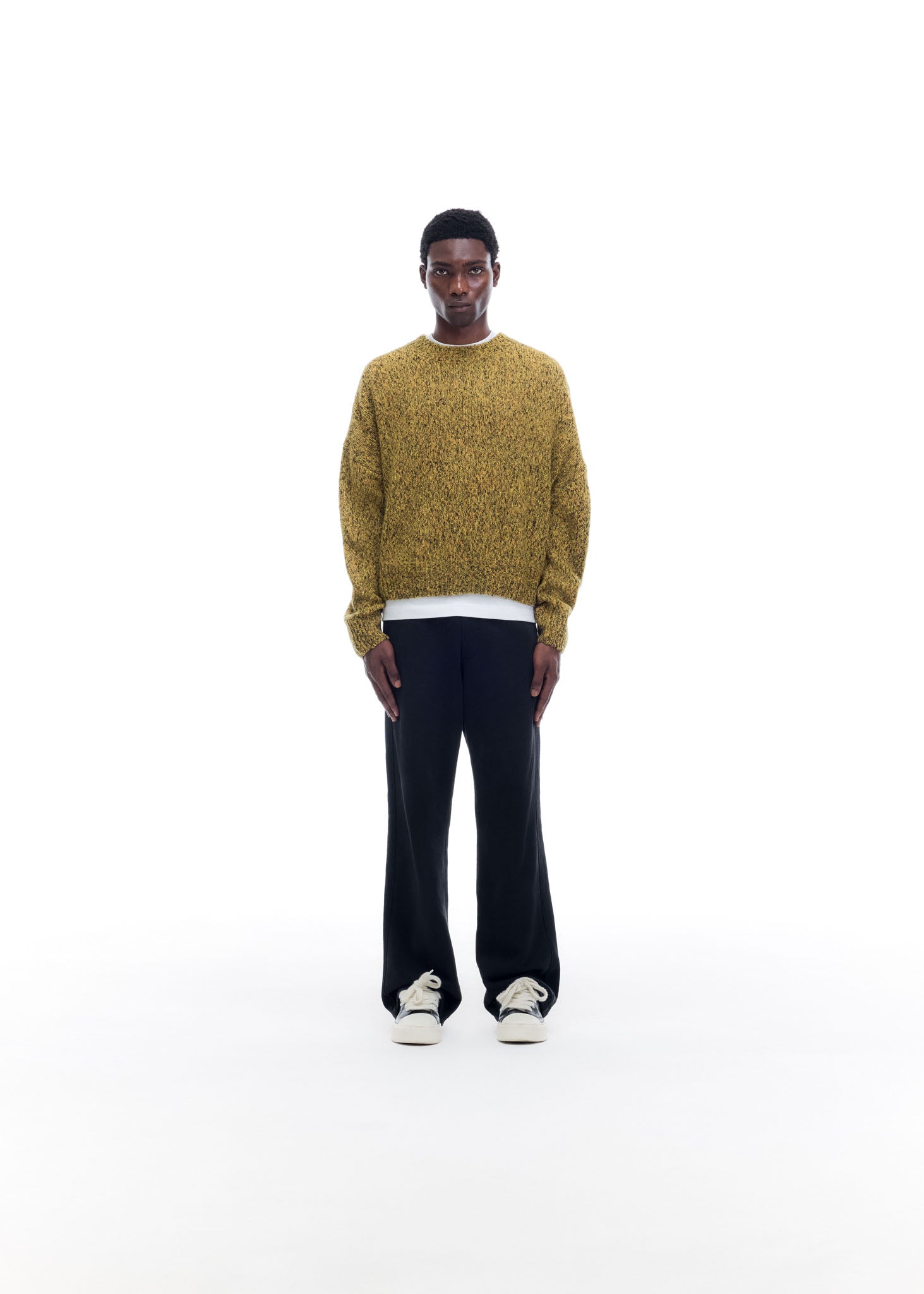 FLECKED KNIT SWEATER