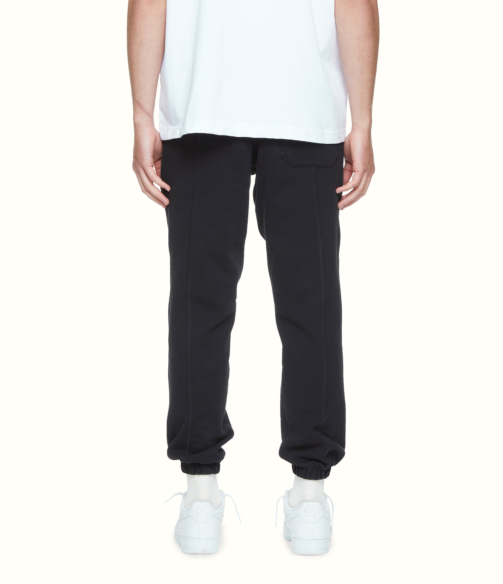 INTERNATIONAL SWEATPANTS